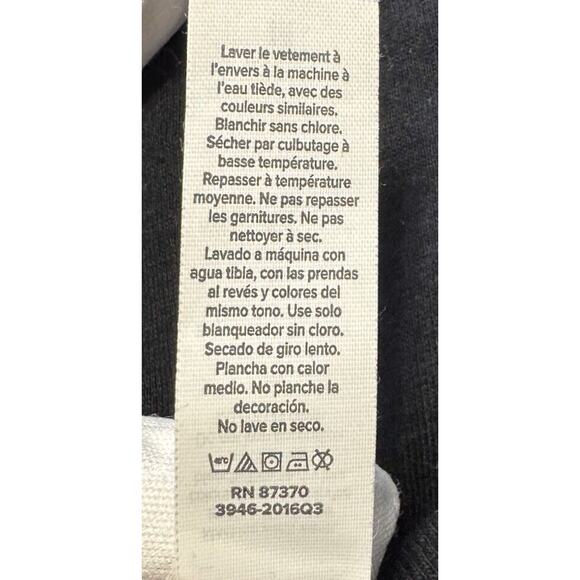 Bella Graphic T-Shirt Queens are born on May 27 Black & White, Sz: M, 73-42 - Picture 11 of 14